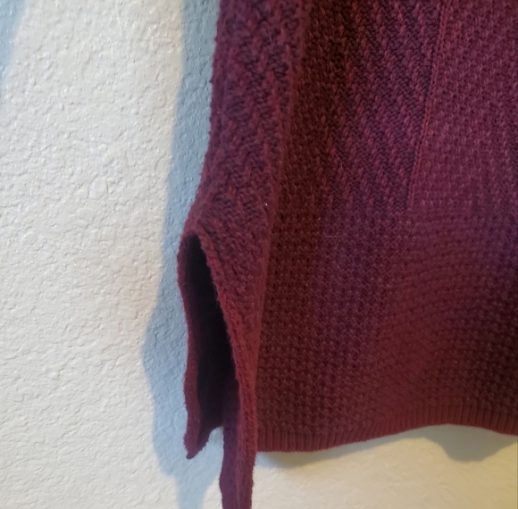 💚5/$25 888 Burganday Cotton Cowel Neck Split Side Knit Sweater Medium - Picture 3 of 6